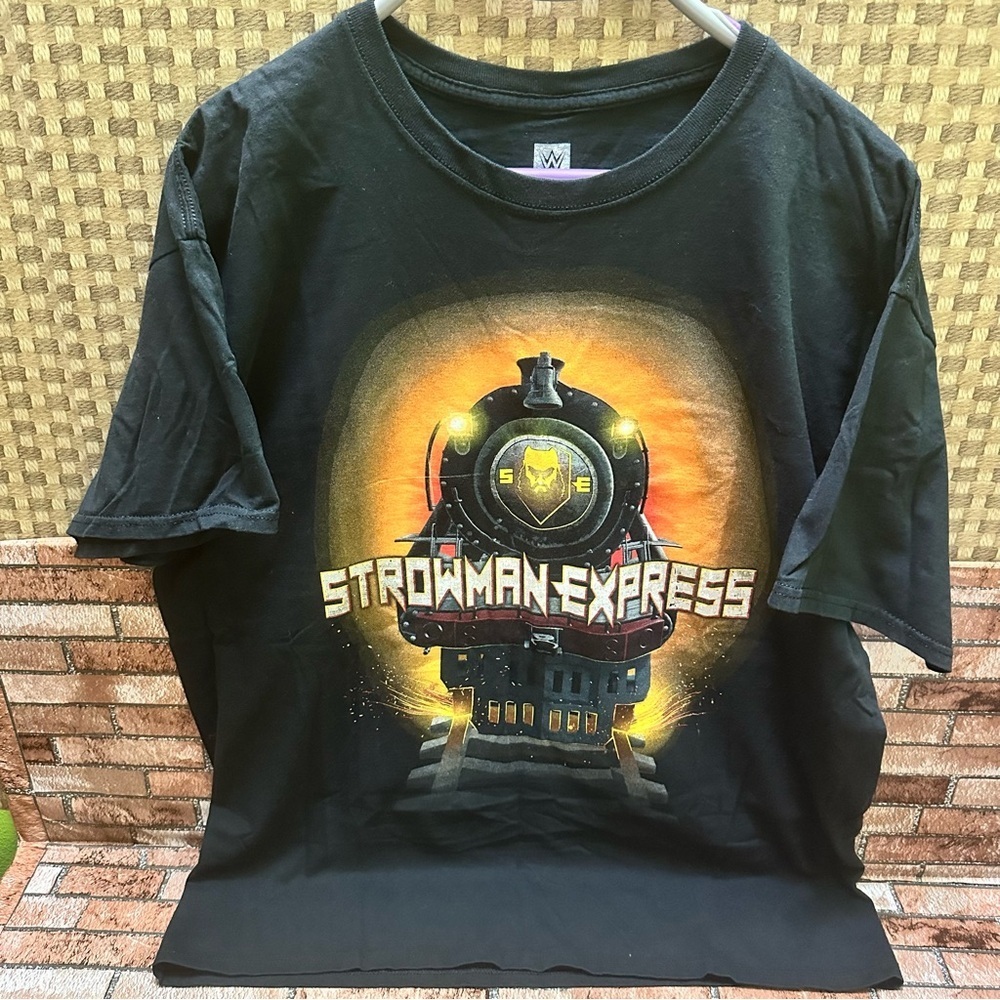 WWE Men’s Strowman Express Black T-Shirt size XL - Picture 6 of 10